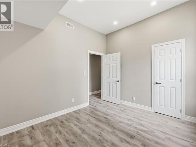 98 DUKE Street Unit# 2nd, Hamilton, Ontario, L8P1X5