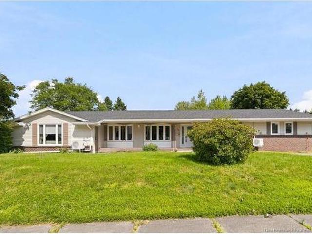 98 Firwood Cres, Moncton, NB, E1A 5X2 house for sale | Listing ID NB146358 | Royal LePage