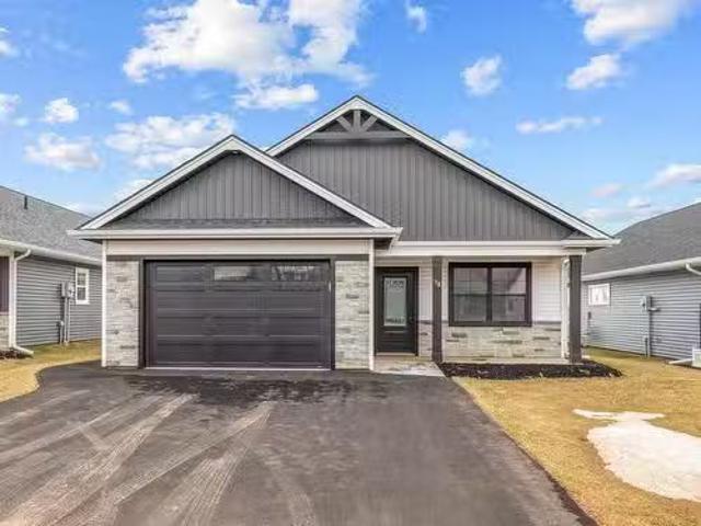 98 Holmes Lane, Charlottetown, PE, C1C 0V4 house for sale L.