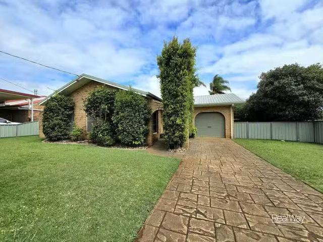 98 Hursley Road, Newtown, QLD 4350