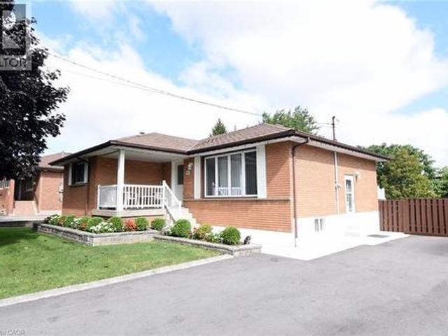98 Kennedy Avenue, Hamilton, ON, L9B 1C7 house for sale | Listing ID 40858 | Royal LePage