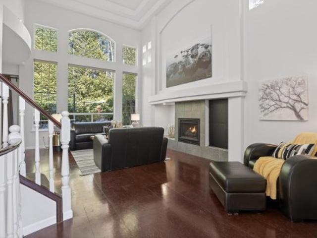 98 Linden Court, Port Moody, BC, V3H 5C2 house for sale | Listing ID R3165 | Royal LePage