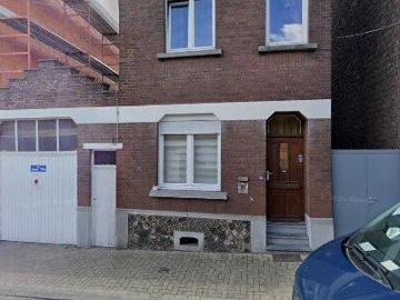 98 m2 apartment for rent in Charleroi