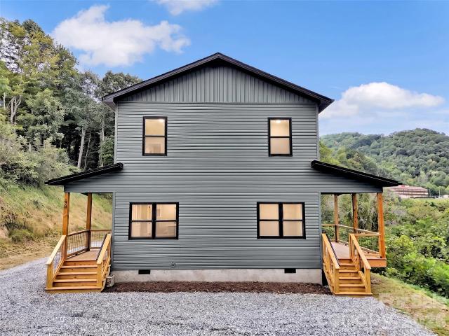 98 Mcelroy Street