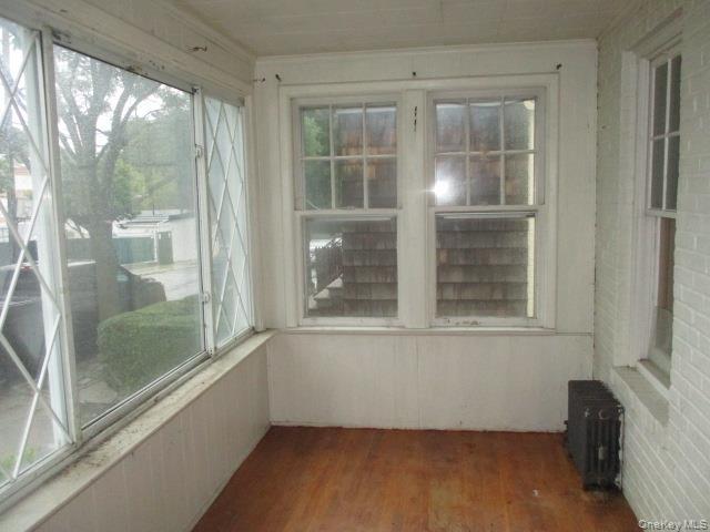 98 Marine Street