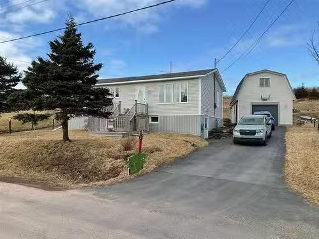 98 North East Side Road, Heart’S Delight Islington, NL, A0B 2A.