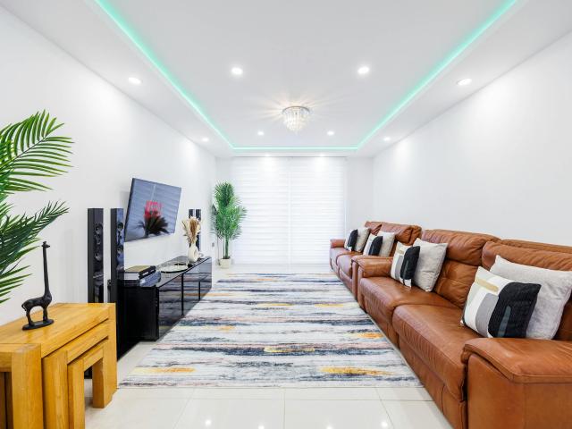 98 Penhill Road, Penhill, London, DA5 3EL, United Kingdom | 4 bed apartment for rent #160131482 | Rentberry