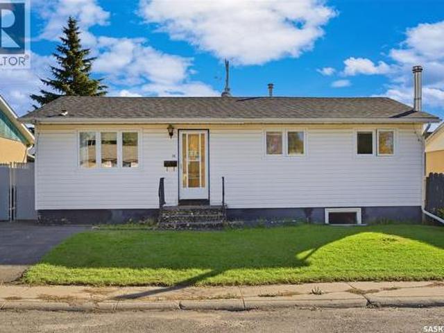 98 Ramsay Court, Saskatoon, SK, S7H 4H2 house for sale | Listing ID SK050414 | Royal LePage