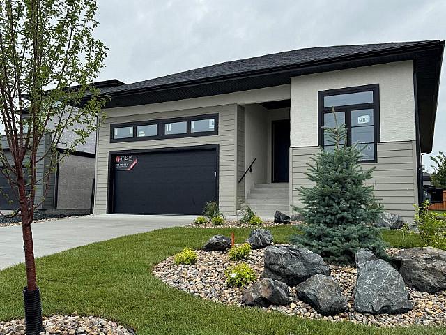 98 Siskin Bay Mls® # 202425850