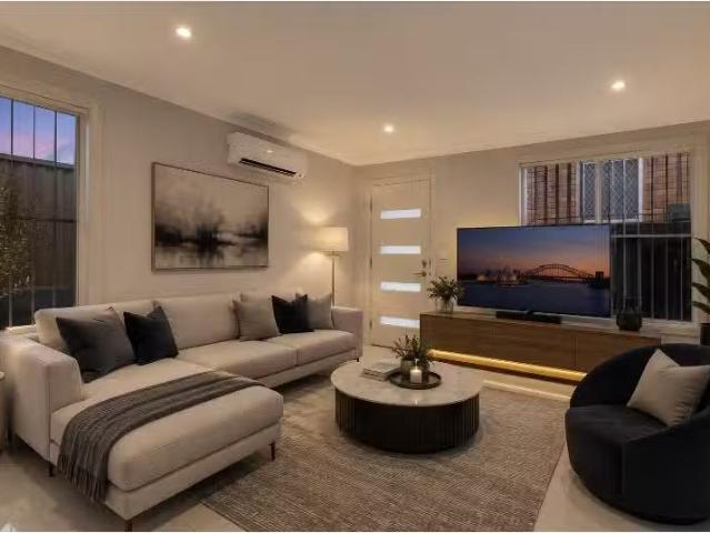 98a Quarry Road, Bossley Park House for rent Listed by Belind.
