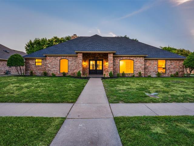 9904 Wandering Way Street