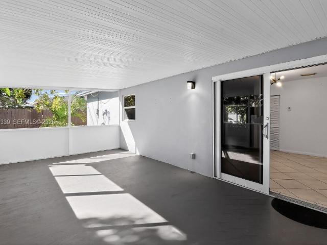 9900 SW 164th Ter, Miami, FL 33157 | MLS #A11939