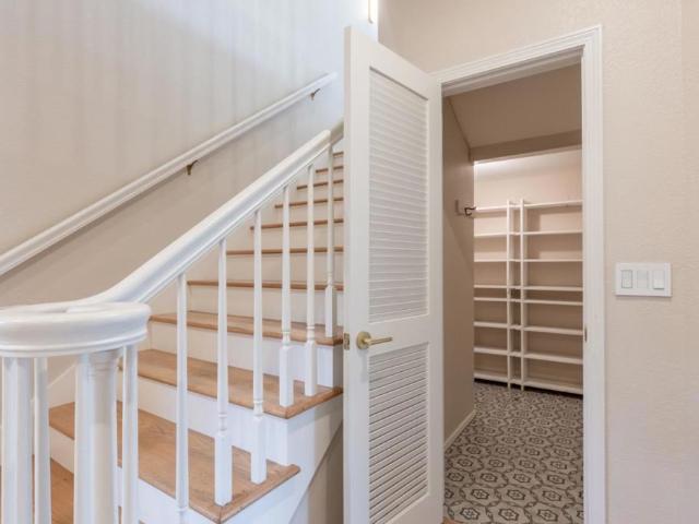 9903 Club Place Lane