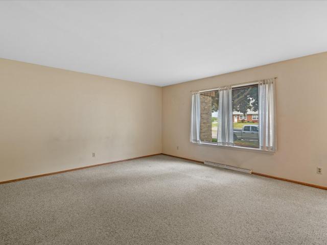 9903 W Beloit Rd, Unit F10