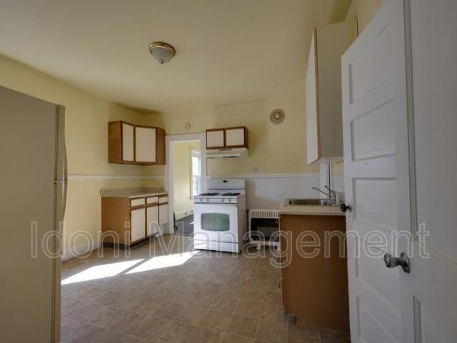 990 998 Pembroke St Studio Apartment for Rent at 990 998 Pembroke Street, Bridgeport, CT 06608 East Side