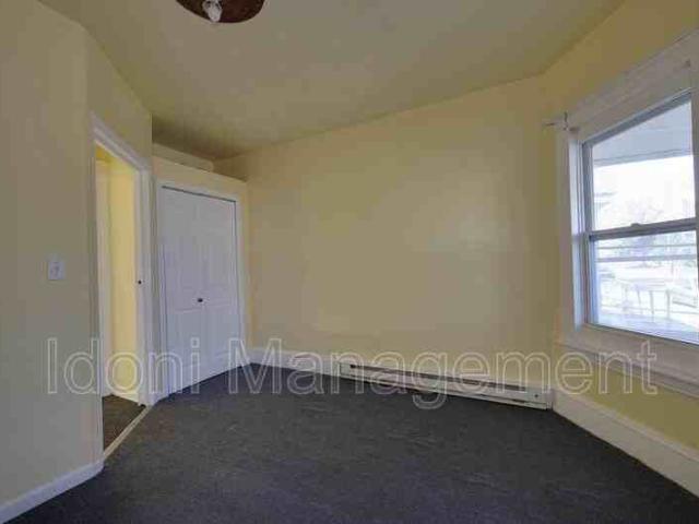 990 998 Pembroke St 2 Bedroom Apartment for Rent at 990 998 Pembroke Street, Bridgeport, CT 06608 East Side