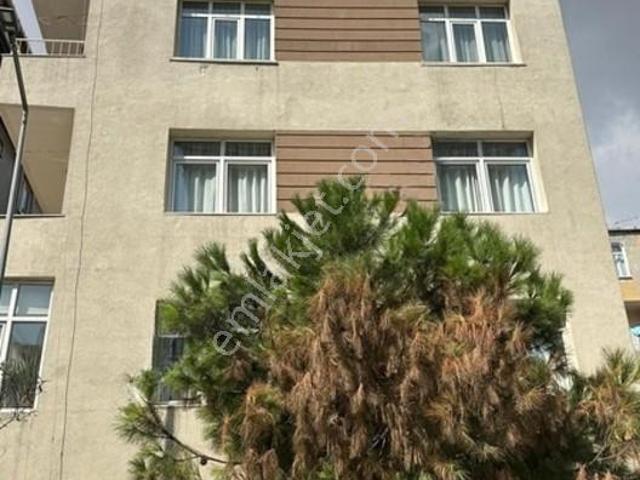 990 Haznedar Merkezde, 3+1 Satılık Daire