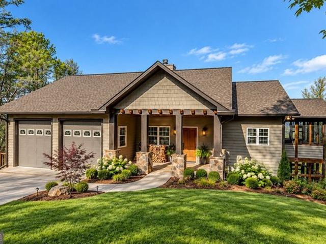990 Hickory Nut Mtn, Tallulah Falls, GA 30573