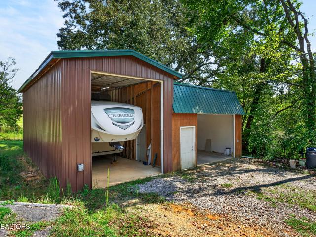 990 Oak Hill Drive