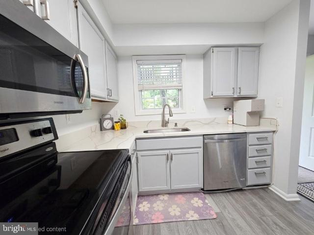 9914 Grapewood Court