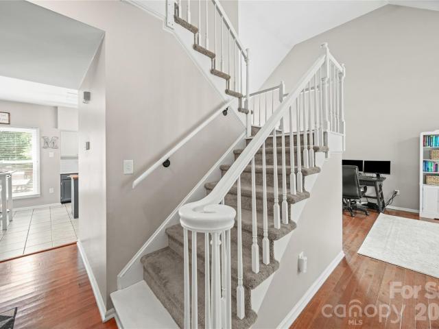 9924 Raddington Lane