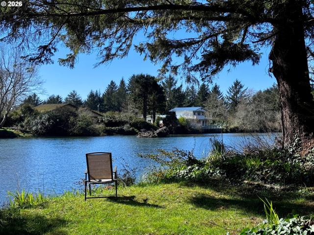 99270 winchuck river rd
