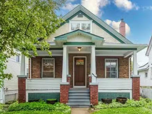 9929 88 Avenue, Edmonton, AB, T6E 2R4 house for sale Listin.