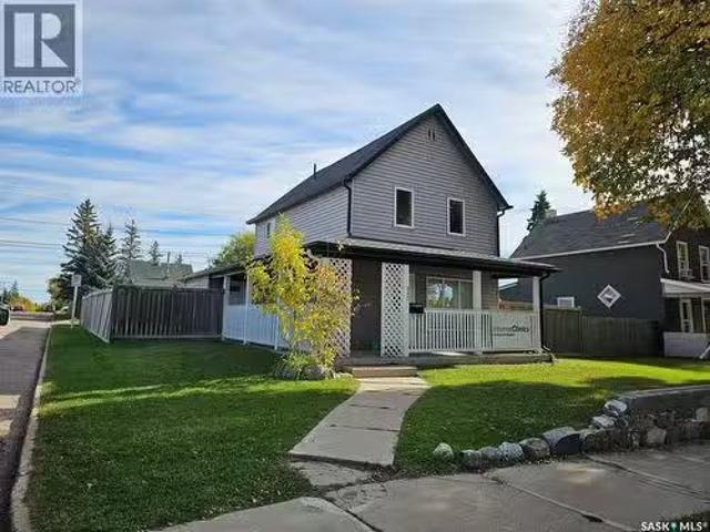 992 106Th Street, North Battleford, SK, S9A 1W5 commercial f.
