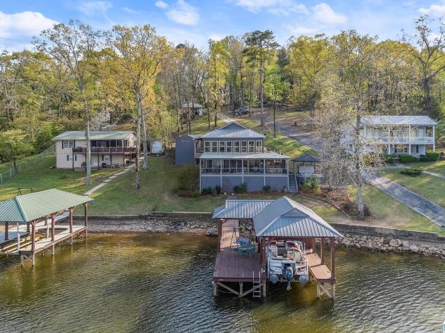 992 Davis Acres Drive