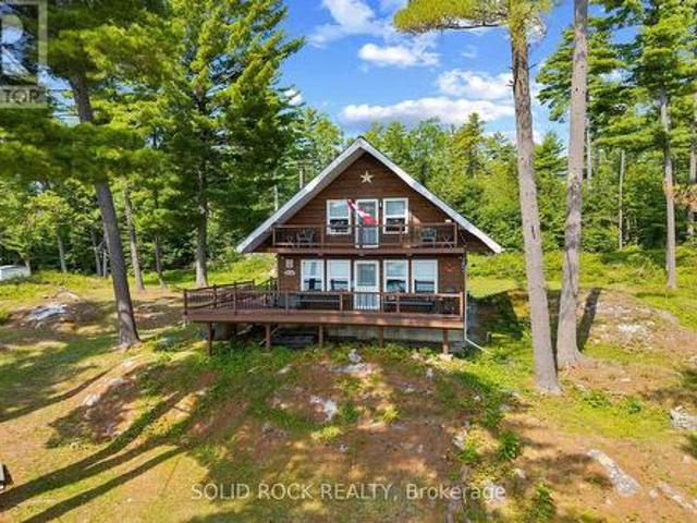 992 White Lake, Lanark Highlands, ON, K0A 3L0 house for sale | Listing ID X13611 | Royal LePage