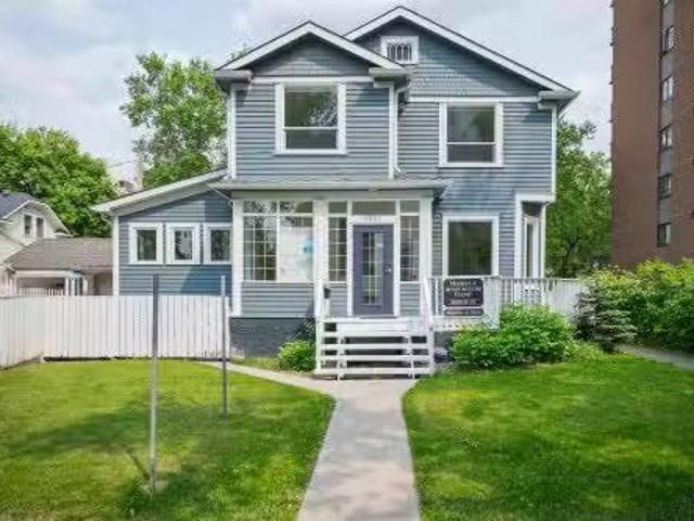 9937 113 Street, Edmonton, AB, T5K 1N7 house for sale Listi.