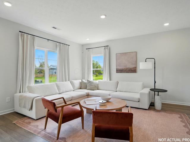 993 Sherwood Loop