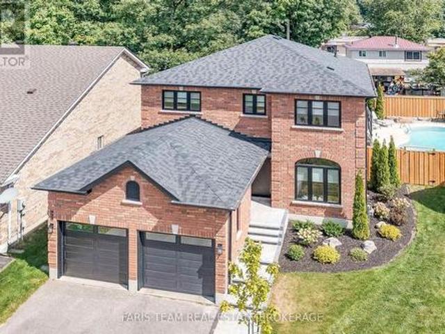 993 Whitney Crescent, Midland, ON, L4R 5N3 house for sale | Listing ID S13456 | Royal LePage