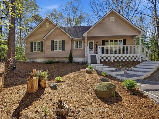 9945 Riverview Road, Lambton Shores Grand Bend, ON, N0M 1T0 house for sale | Listing ID X13249 | Royal LePage