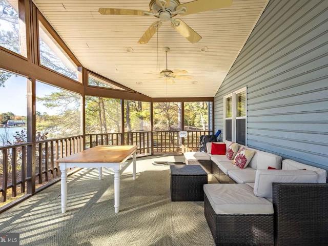 994 n glebe road, montross, us, va