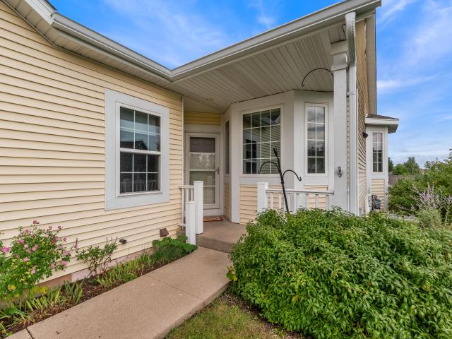 994 Niagara Ct