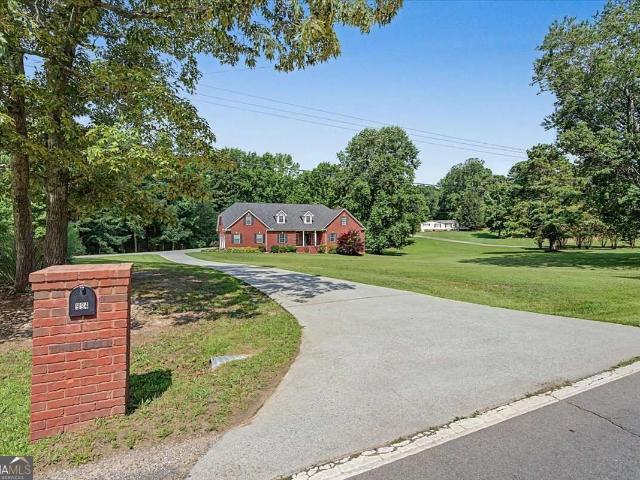 994 Rainey Road