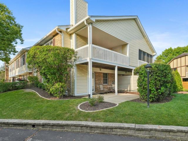 9957 N Cambridge Court # D