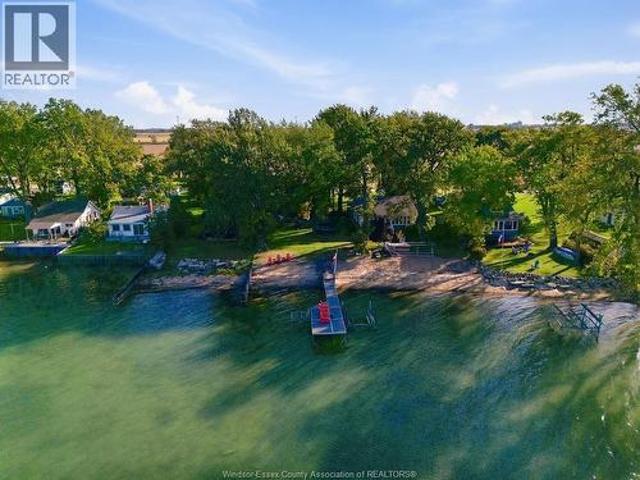 9952 St Clair Rd, Lakeshore, ON, N0R 1N0 house for sale | Listing ID 26024 | Royal LePage