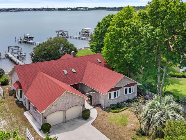 995 Chadwick Shores Drive
