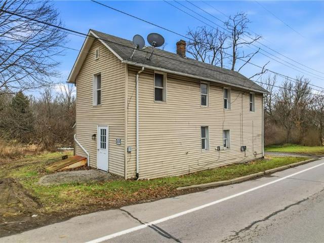 995 Mercer Ave, Hermitage, PA 16148 | MLS #1736