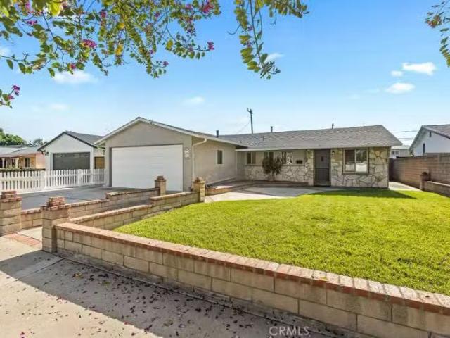 995 POST RD, COSTA MESA, CA 92626