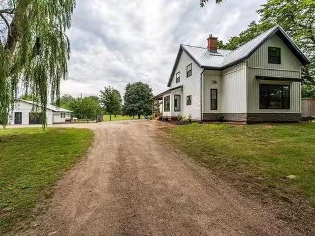 997 Maple Avenue, Aylesford, NS, B0P 1C0 house for sale Lis.