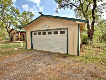 998 County Road 311, Tyler, TX 75706 | MLS #25005