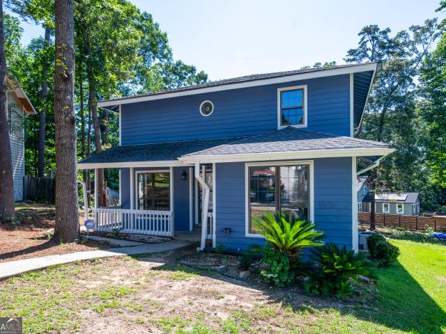 998 Ascot Court
