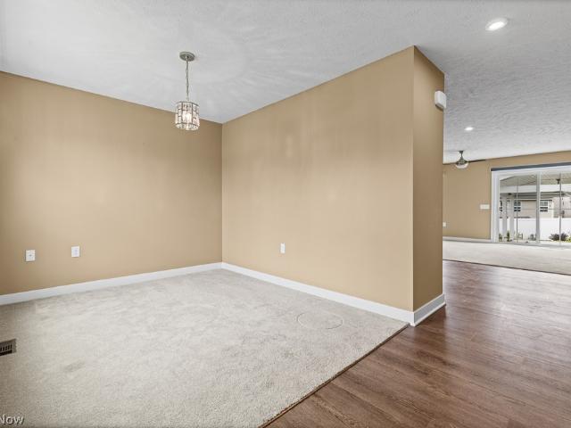 998 Sunrise Way