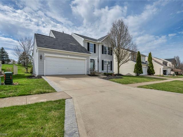 998 Woodfield Lane