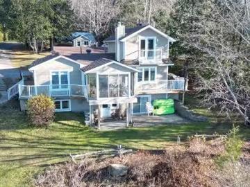 9990 Ch. Du Lac Labelle, Labelle, QC, J0T 1H0 house for sale.