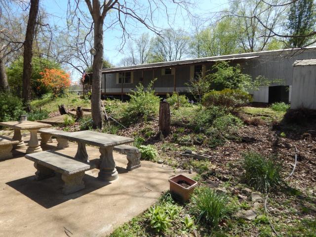 999 Kilburn Hollow Rd