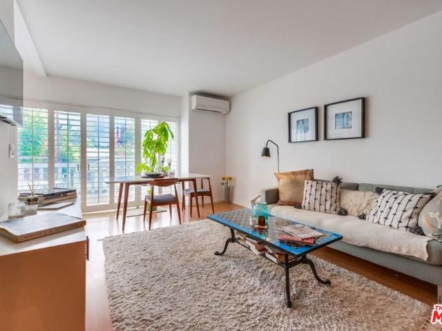 999 N Doheny Drive 302